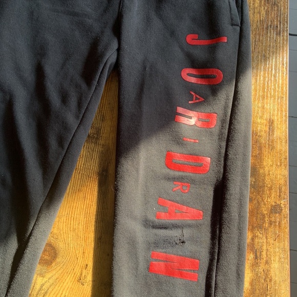 BLACK+RED KIDS ‘JORDAN’ SWEATPANTS! - Picture 2 of 7